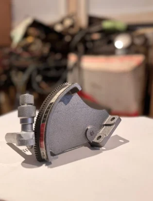 2T GOVERNOR MOUNT ASSY