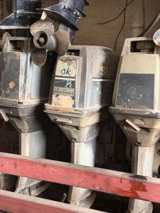 YAMAHA OUTBOAT MARINE ENGINE - 55